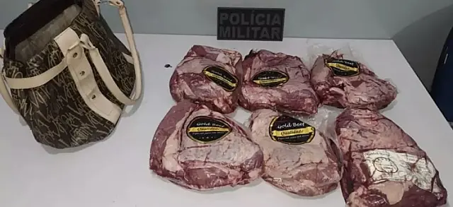 Mulher é presa após furtar peças de carne de mercado, em Corumbá