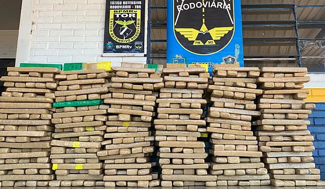 Em um mês de operação, PM apreende 15 toneladas de droga
