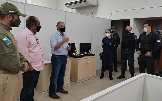 Detran inicia entrega de 100 etilômetros para operações da "Lei Seca"