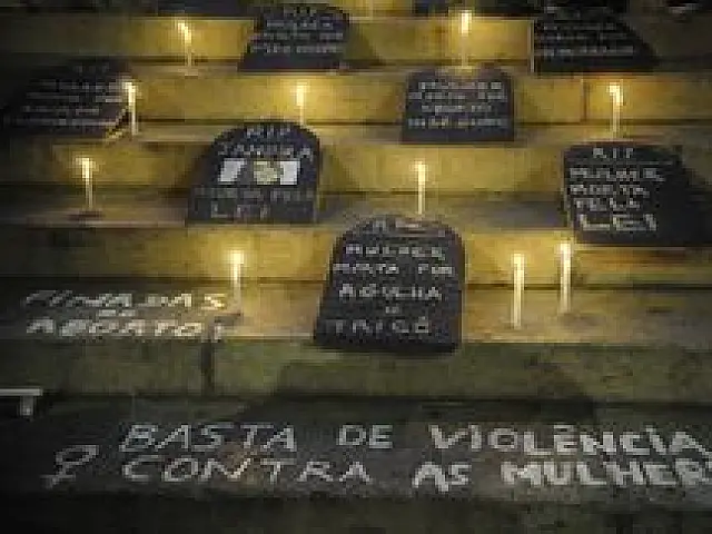 Mesmo com lei do feminicídio, medo de denunciar é entrave para prevenir mortes