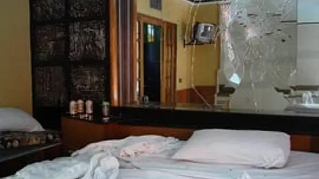 Garotas de programas são espancadas a garrafadas e socos em motel por clientes