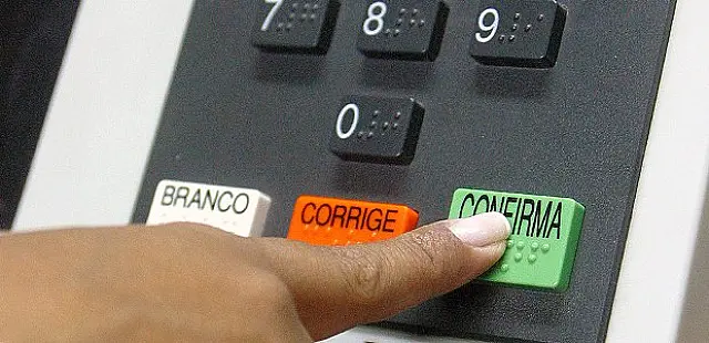 Sancionada lei de incentivo a participação de mulheres nas eleições