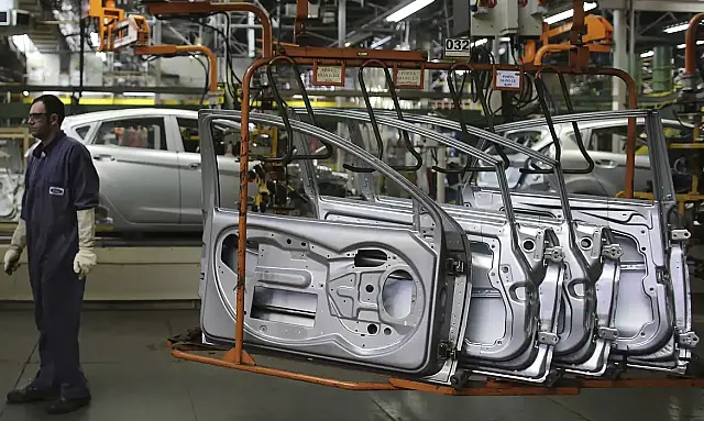 Atividade econômica tem alta de 2,45% em 2023