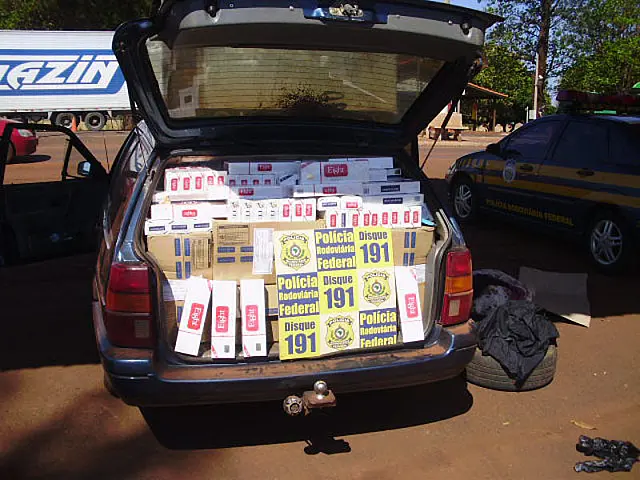 PRF apreende 1.600 pacotes de cigarros contrabandeados