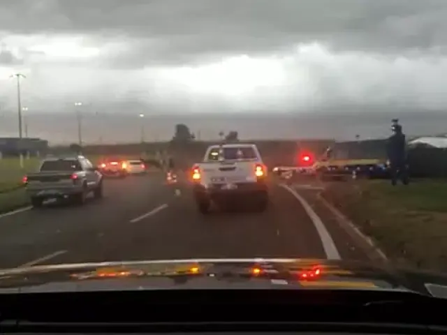 PRF flagra 11 motoristas bêbados durante operação e prende um