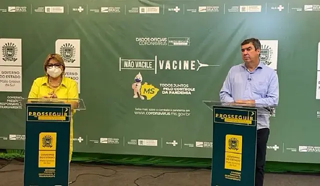 MS atinge 91% de vacinados acima de 18 anos e Riedel garante testes à população