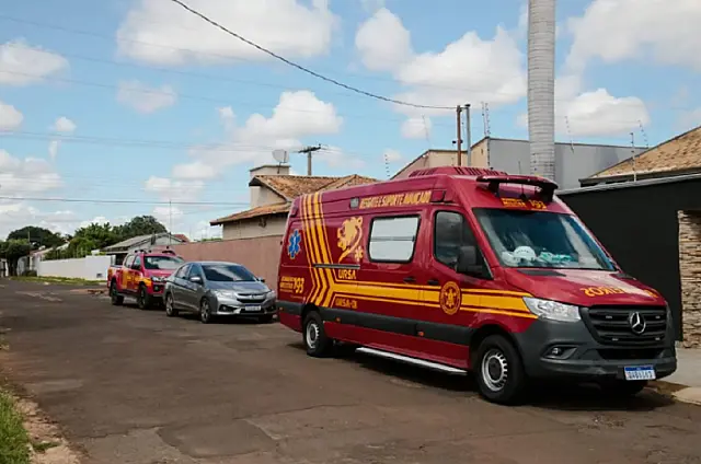Bebê de 1 ano é socorrido após se afogar na piscina de casa em Campo Grande