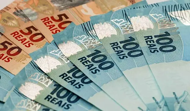 Corumbá antecipa folha de maio com reajuste para servidores