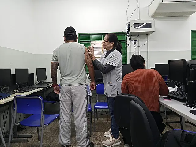 Anastácio inicia Semana do Aluno Imunizado com vacinação em unidades escolares