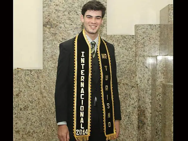Jovem aquidauanense recebe prêmio Celebrity Beleza 2014