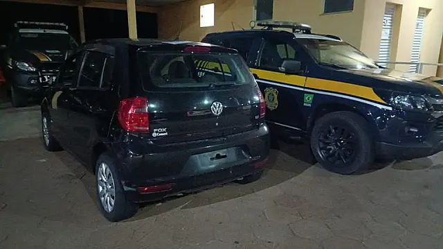 Carro roubado é recuperado na BR-267 de Bataguassu