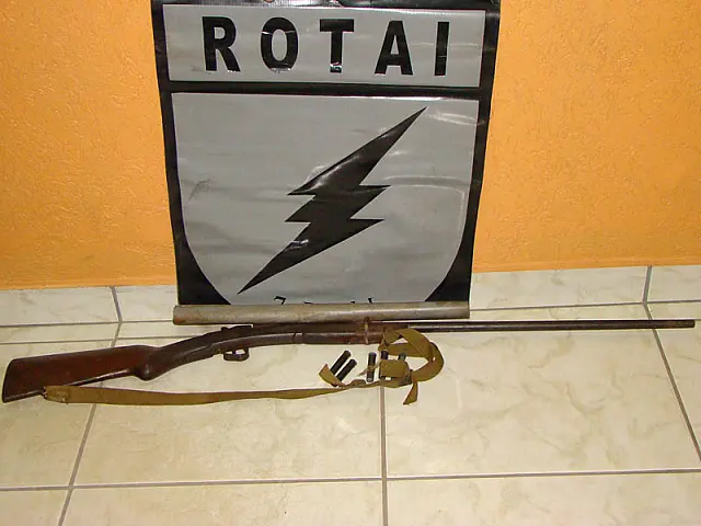 Após bebedeira, homem ameaça matar o filho com uma carabina