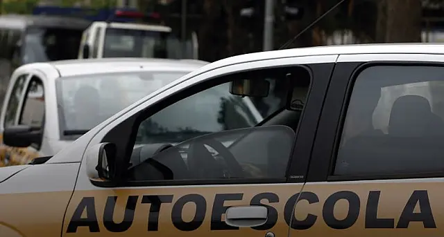 Aulas em autoescolas também são suspensas em MS por causa do coronavírus