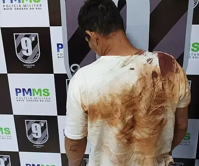 Irmão mata homem a facadas durante bebedeira