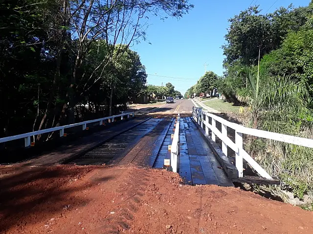 Prefeitura conclui reforma da ponte sobre o Córrego Restinga