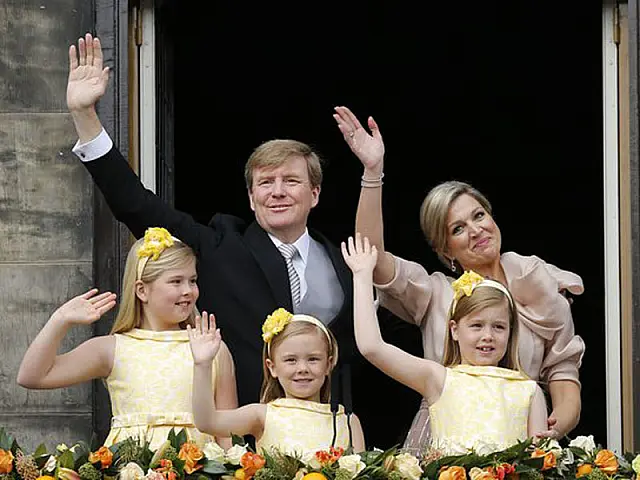 Filha de ministro da ditadura argentina vira rainha da Holanda