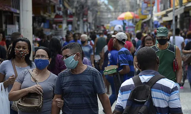 Brasil tem 171 mortes por covid-19 em 24h
