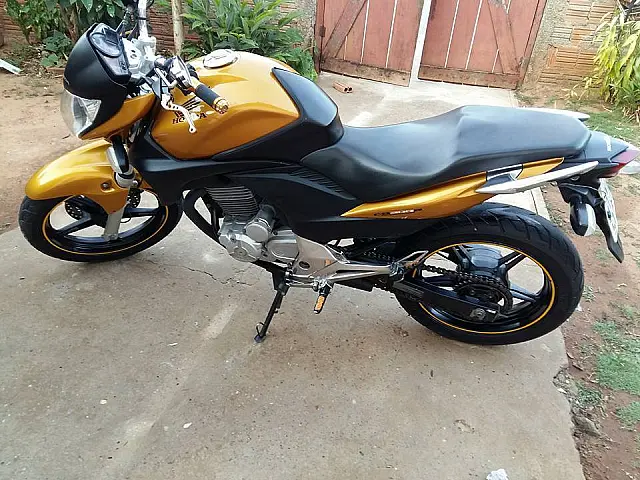 Morador de Miranda oferece recompensa por moto furtada