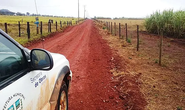 Obras conclui patrolamento de estradas de assentamentos em Bonito
