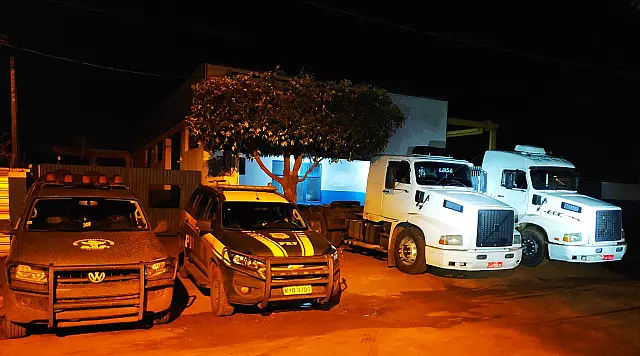 Dois cavalos mecânicos que seguiam para o Paraguai foram apreendidos pelo DOF