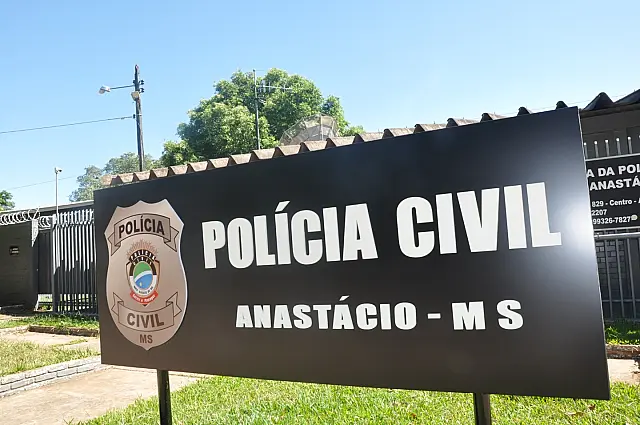 Jovens são detidos por porte de drogas em Anastácio