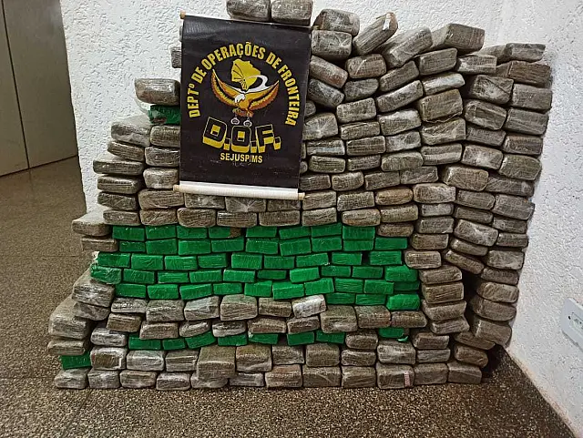 Grupo preso pelo DOF em MS escoltava 200 quilos de maconha