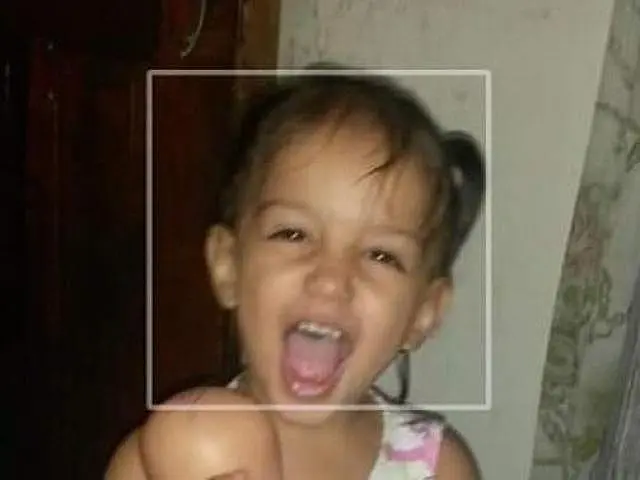'Estava cheio de crianças', diz mãe de menina que morreu em parquinho de Corumbá
