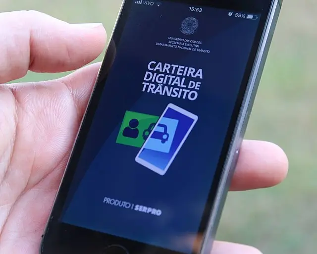 CNH e CRLV digital podem ser vistas no mesmo aplicativo
