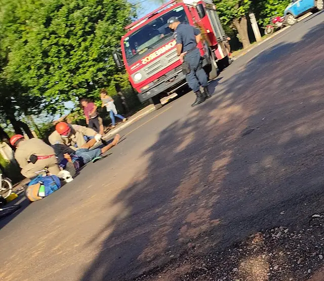 AGORA: Acidente entre moto e bicicleta deixa ferido em Aquidauana