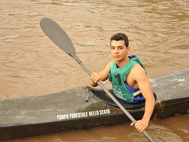 Aquidauanense Rafael Girotto participa da Copa Brasil de Canoagem
