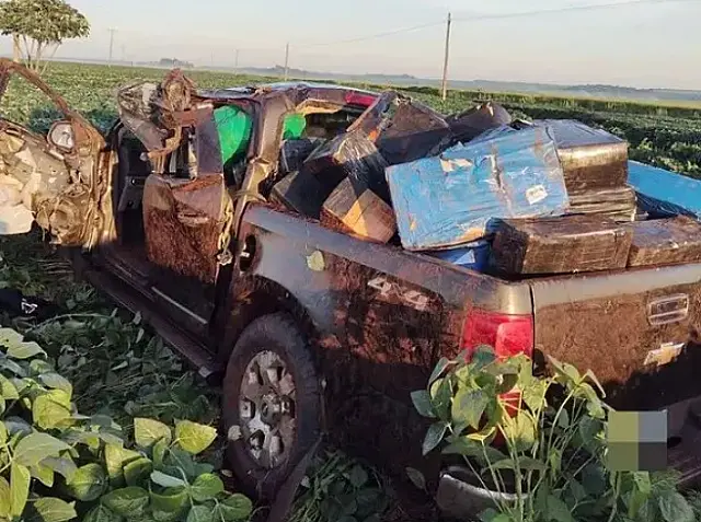 Traficante capota veículo com 1,5 tonelada de maconha em MS
