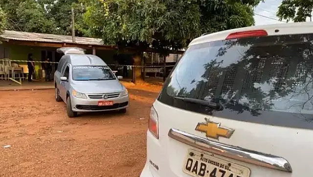 Pedreiro de 53 anos é morto a tiros após discussão com mulher em bar