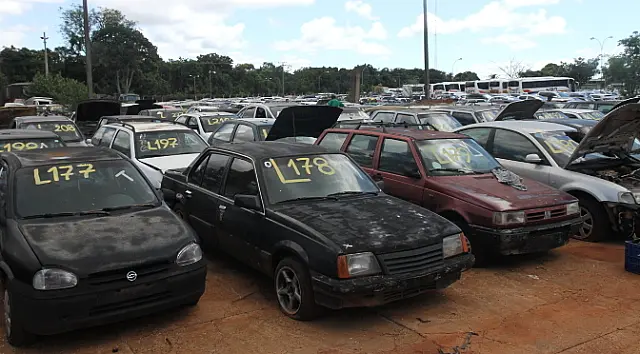 Veículos apreendidos no Detran vão a leilão a partir do dia 21 de fevereiro