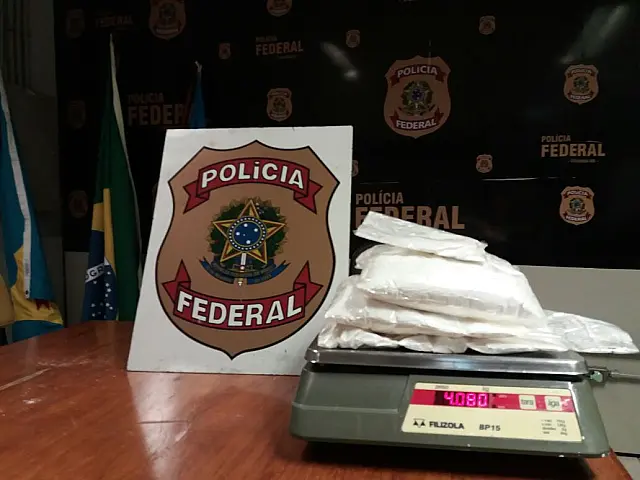Nigerianos são presos com cocaína em Corumbá