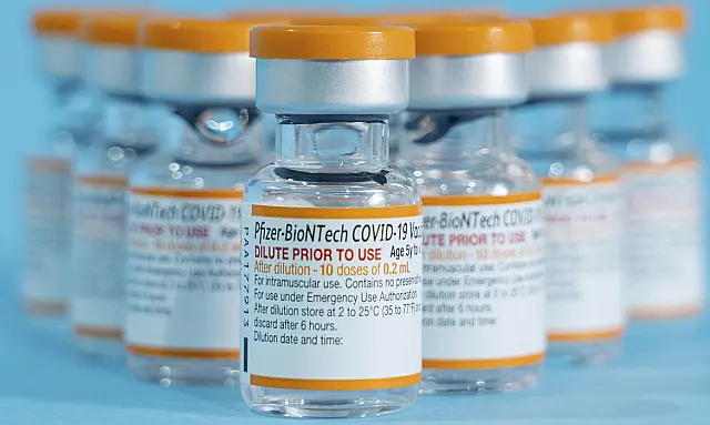 Brasil recebe lote da vacina pediátrica da Pfizer contra covid