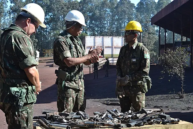 Exército destrói 1800 armas de fogo em siderúrgica de Aquidauana