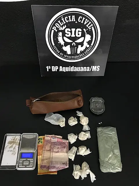 Polícia Civil prende dois por tráfico de drogas
