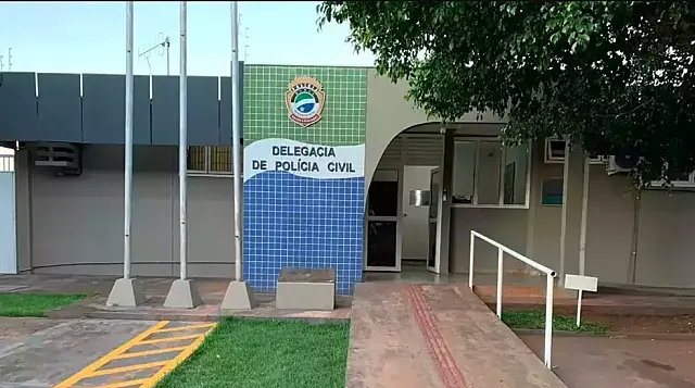Jovem morre atropelado por ônibus de viagem na BR-262