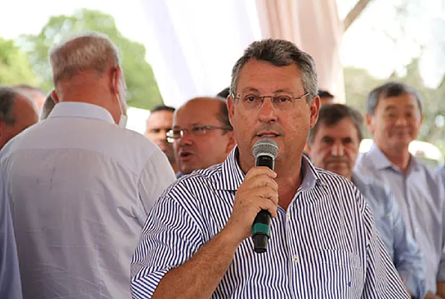 Prefeitura de Anastácio erra e contrata PAX para serviços de gráfica por R$ 382 mil