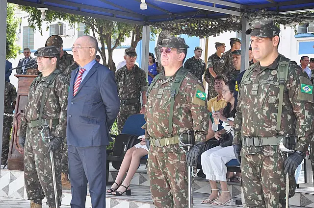 9º BE Cmb realiza cerimônia de troca de comando em Aquidauana