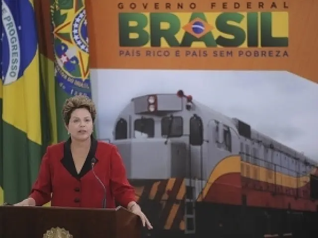 Dilma começa 2013 com desafios na economia e área social
