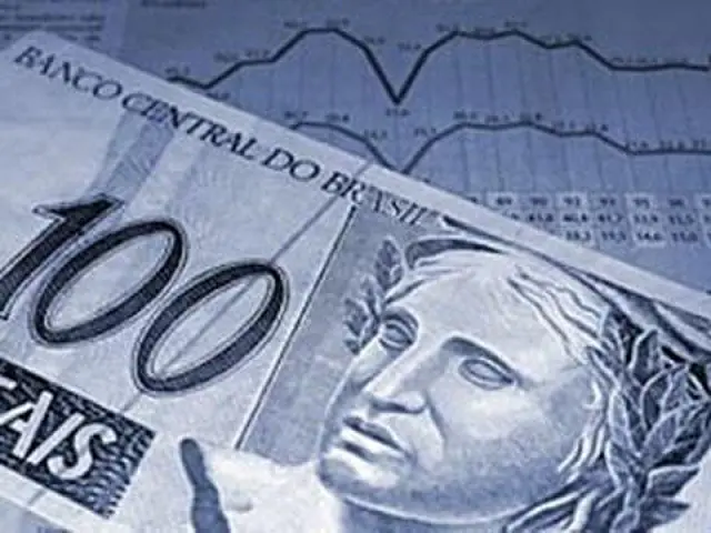 Governo deverá voltar a subir juros para conter inflação