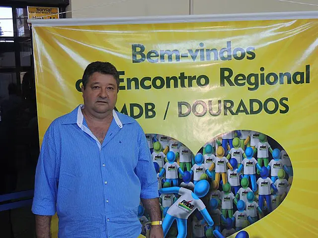 Clézio Fialho se reúne com lideranças políticas em Dourados