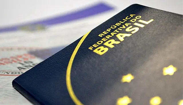 Sem verbas, PF suspende confecção de passaportes a partir de amanhã