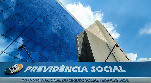 Quatro milhões de pessoas terão de fazer prova de vida no INSS