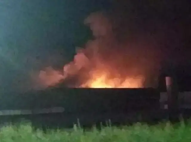 Incêndio de grandes proporções atinge Fort Atacadista