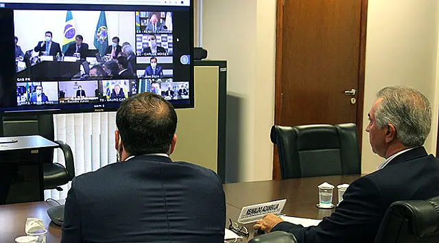 Em videoconferência com Bolsonaro, governador cobra socorro imediato aos estados