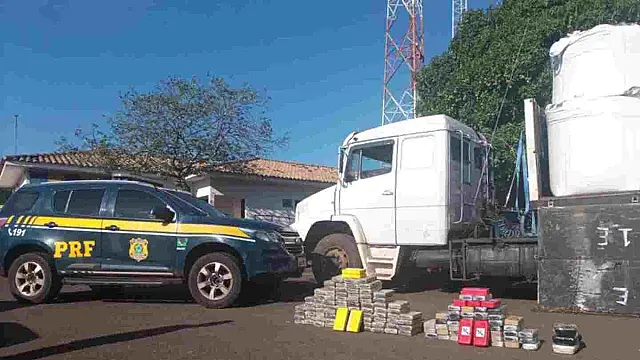 Cães farejadores encontram cocaína e metanfetamina em Terenos
