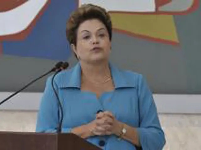 Dilma: 2016 continuará com dificuldades, mas 'não imensas como muitos pintam'