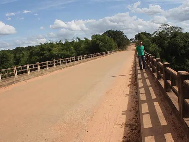 Em Águas do Miranda, entre Anastácio e Bonito, Felipe prevê progresso com chegada do asfalto